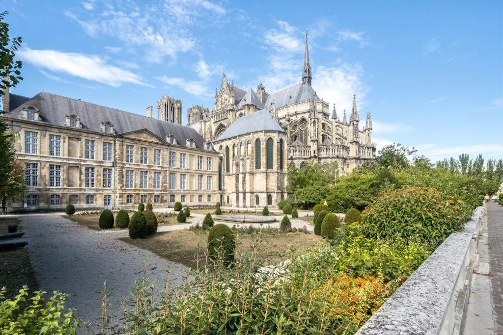 photo des jardins de la cathédrale Reims