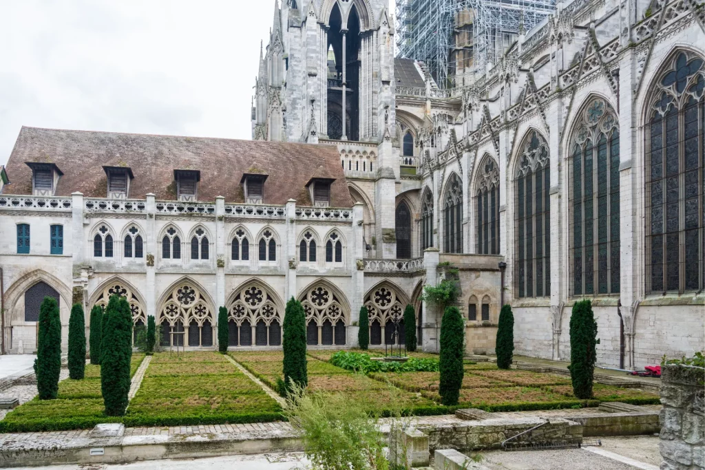 photo des jardins de la cathédrale de Rouen