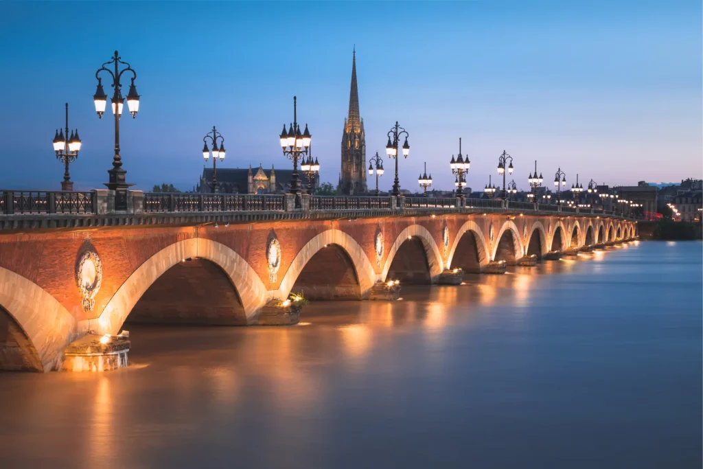 photo du pont de pierre Bordeaux