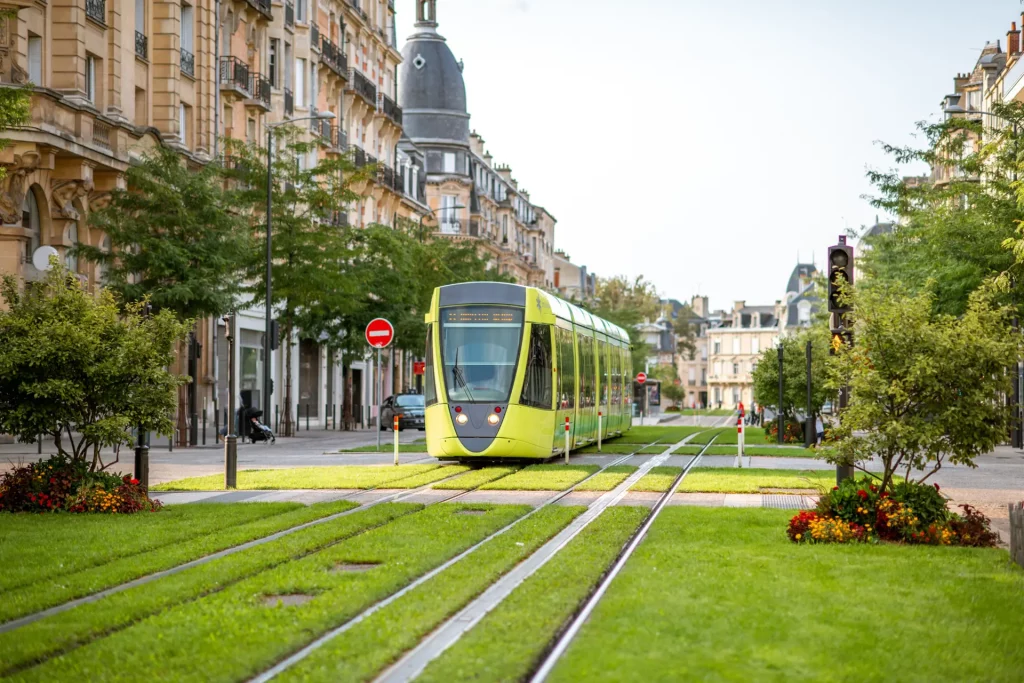 photo du tramway de Reims