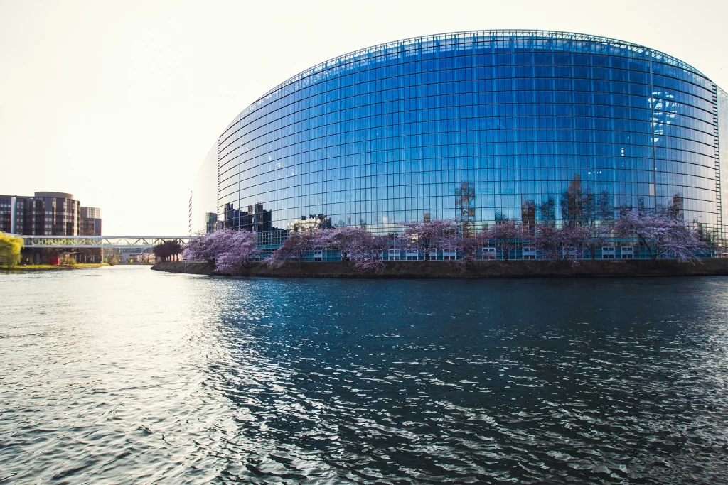 photo du parlement europeen de Strasbourg