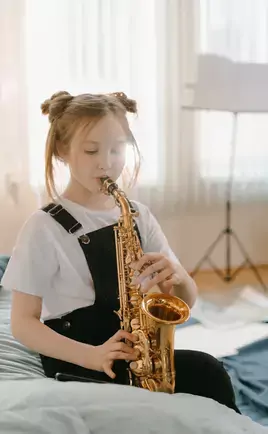 Cours de saxophone alto pour enfants à domicile