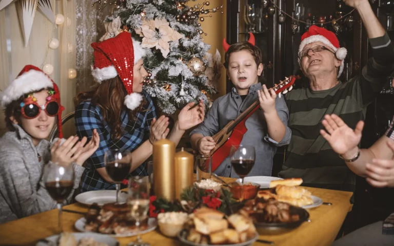 15 Chansons de Noël en Français pour Chanter en Famille